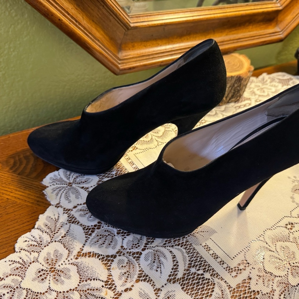 Prada Women's Black Suede Shoes - Picture 6 of 16